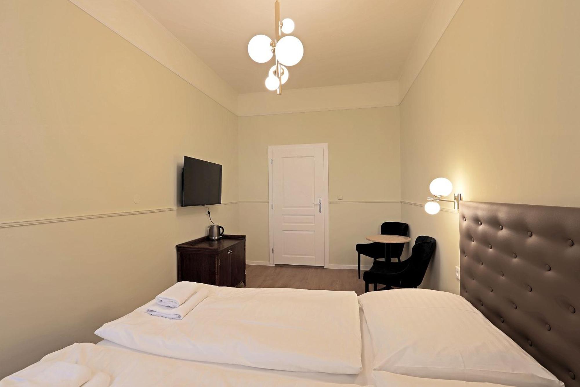 Hotel Kavalir Karlovy Vary Luaran gambar