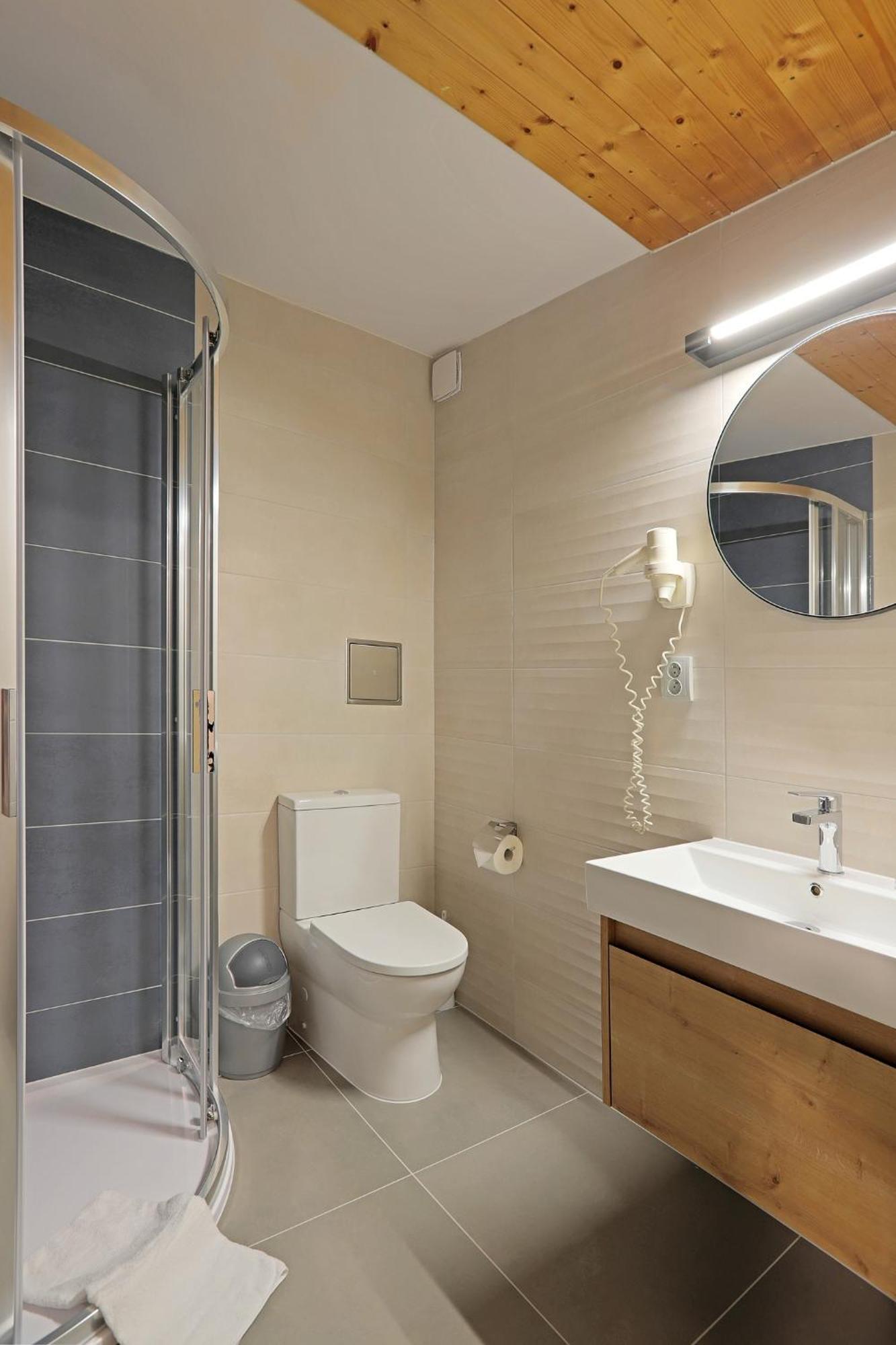 Hotel Kavalir Karlovy Vary Luaran gambar