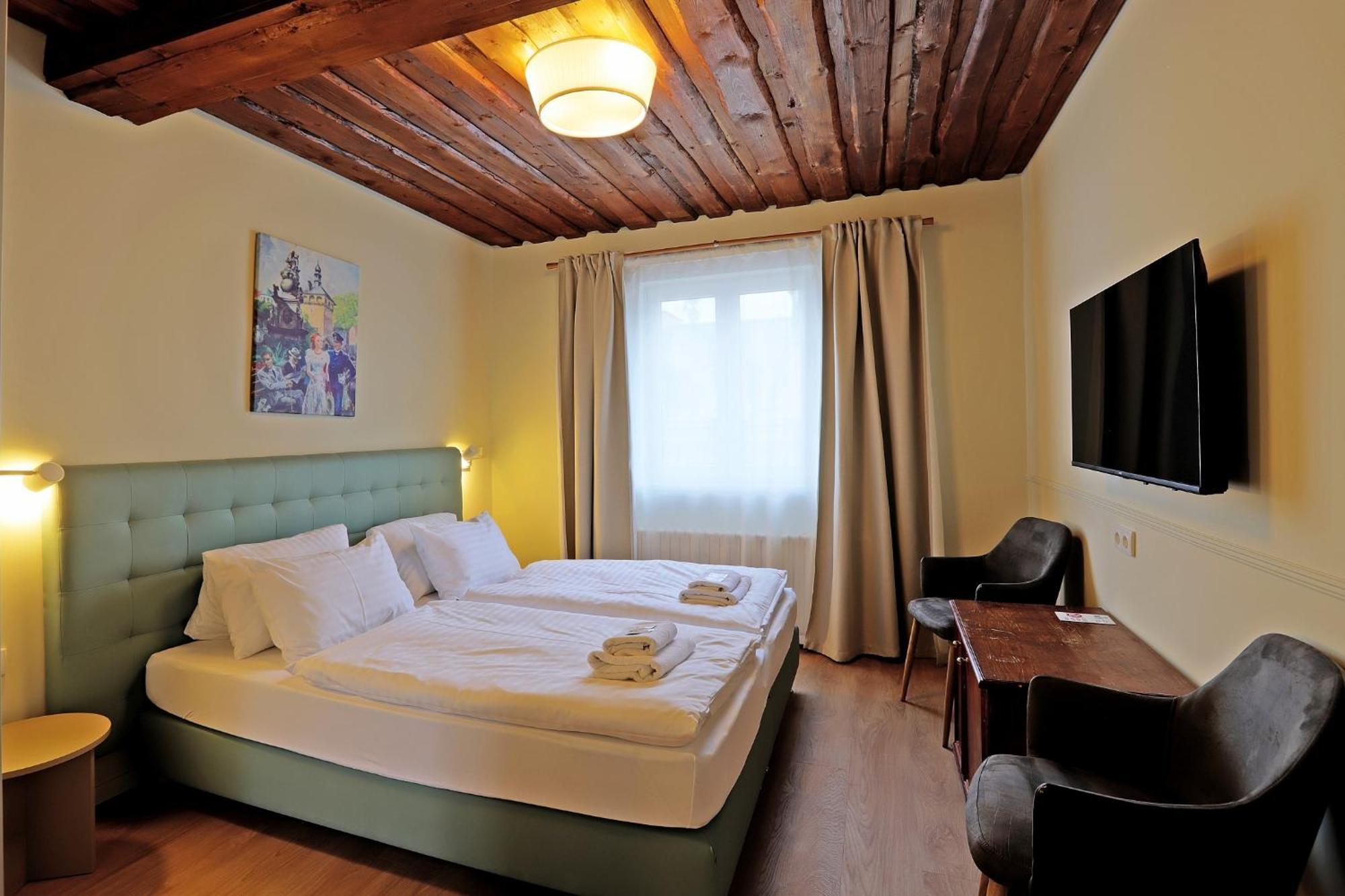 Hotel Kavalir Karlovy Vary Luaran gambar