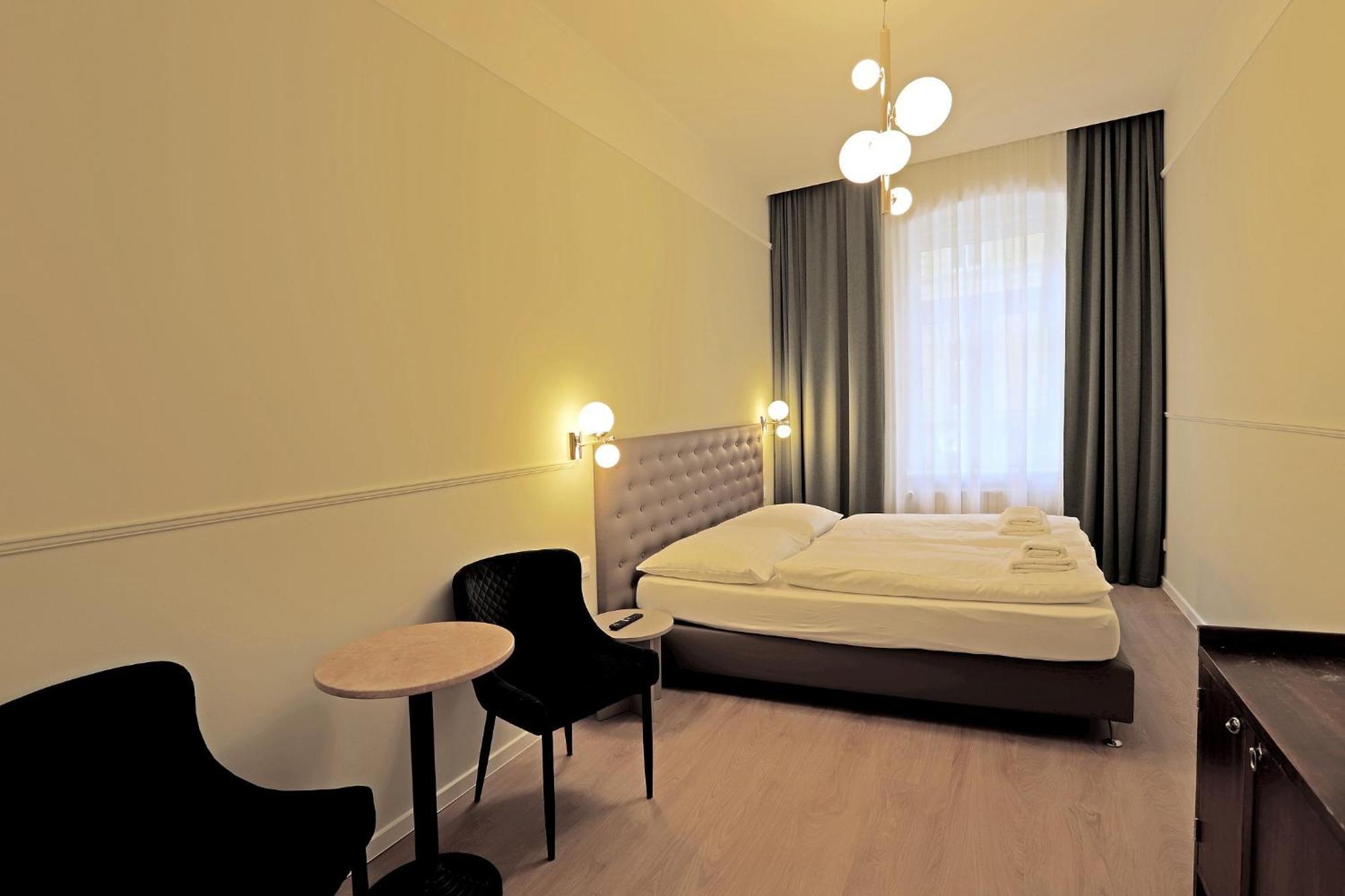 Hotel Kavalir Karlovy Vary Luaran gambar