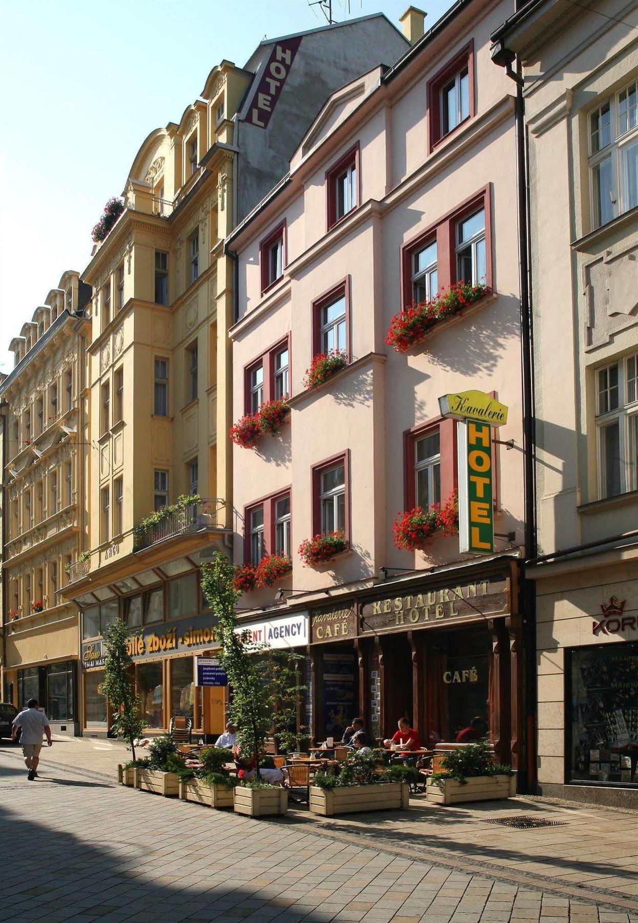 Hotel Kavalir Karlovy Vary Luaran gambar