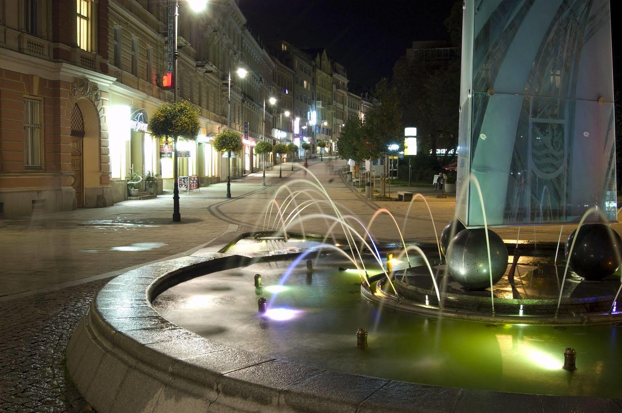 Hotel Kavalir Karlovy Vary Luaran gambar